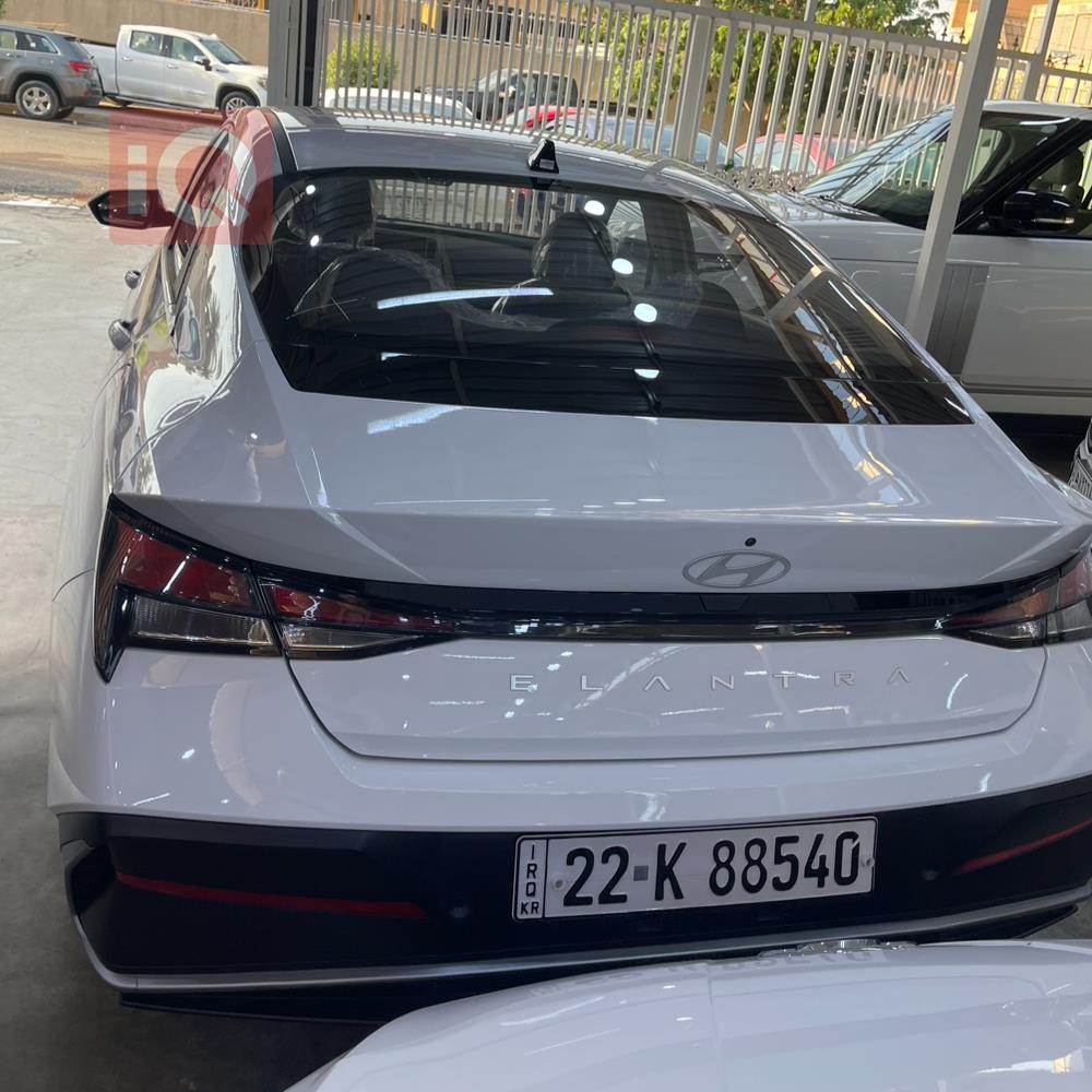 هیوندای ئەلەنترا